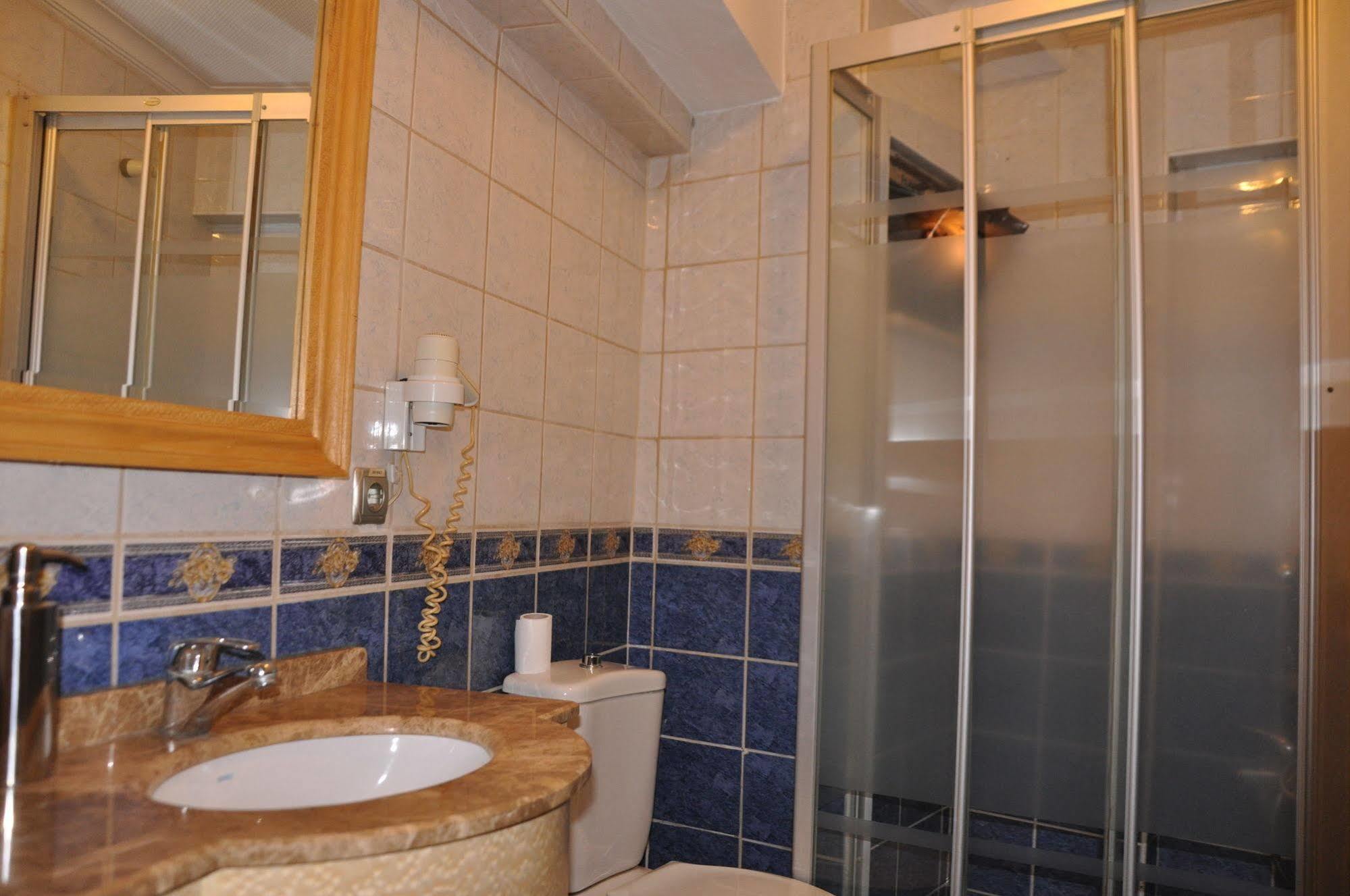 Grand Hisar Hotel Istanbul Bagian luar foto