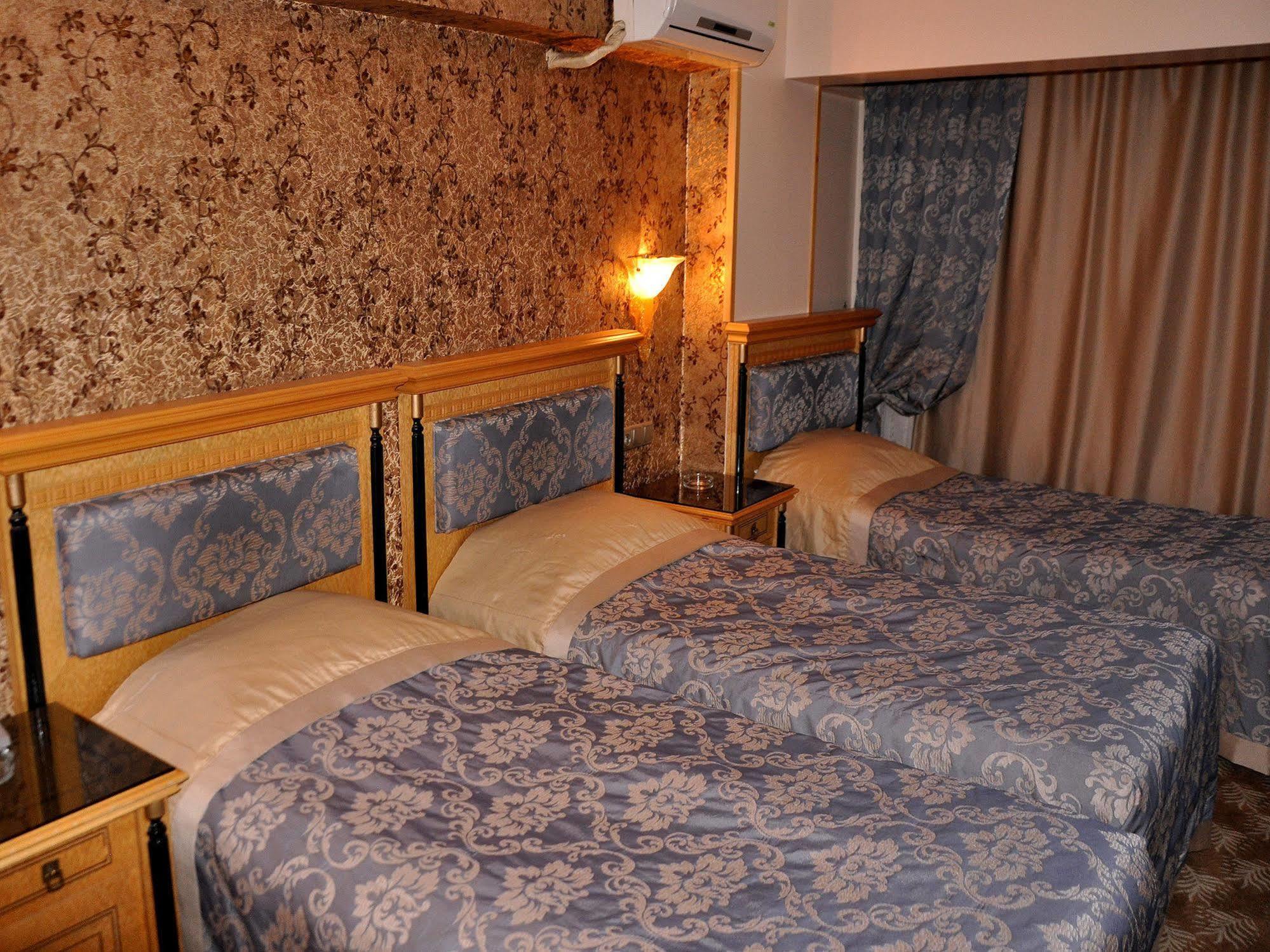 Grand Hisar Hotel Istanbul Bagian luar foto