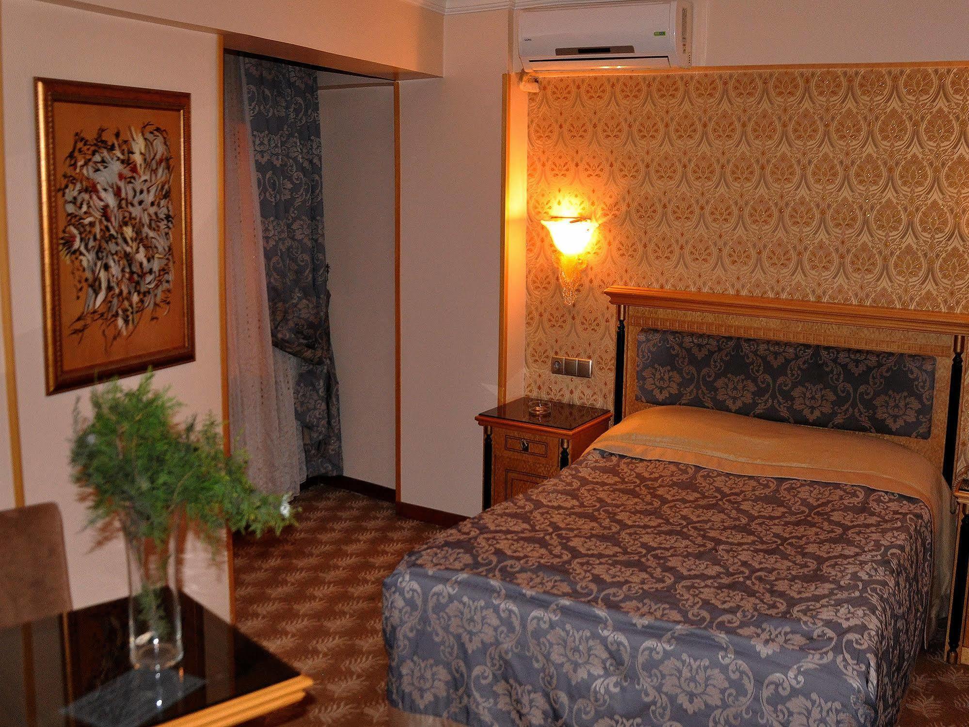 Grand Hisar Hotel Istanbul Bagian luar foto